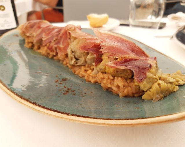 El 7 de Sillerías comida con jamón y arroz